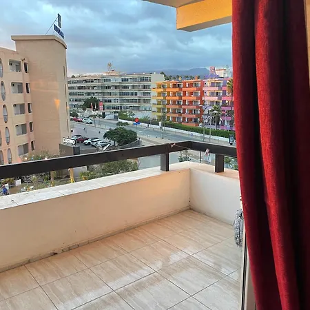 4th Floor Yumbo Centrum Appartamento